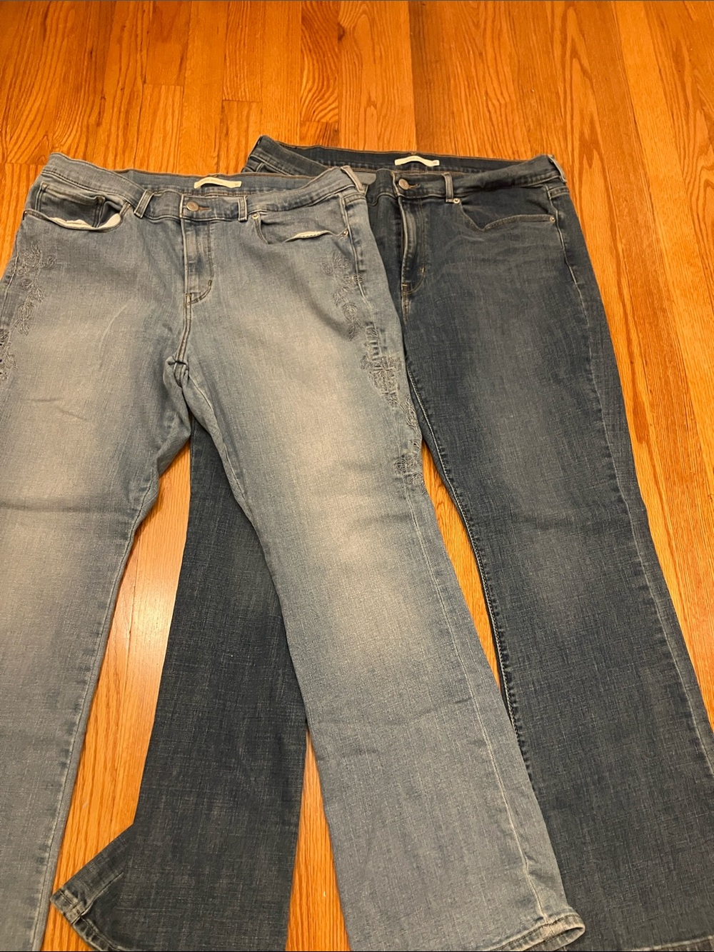 Levi's Women's Bootcut Jeans in Light Blue and Dark Blue Wash